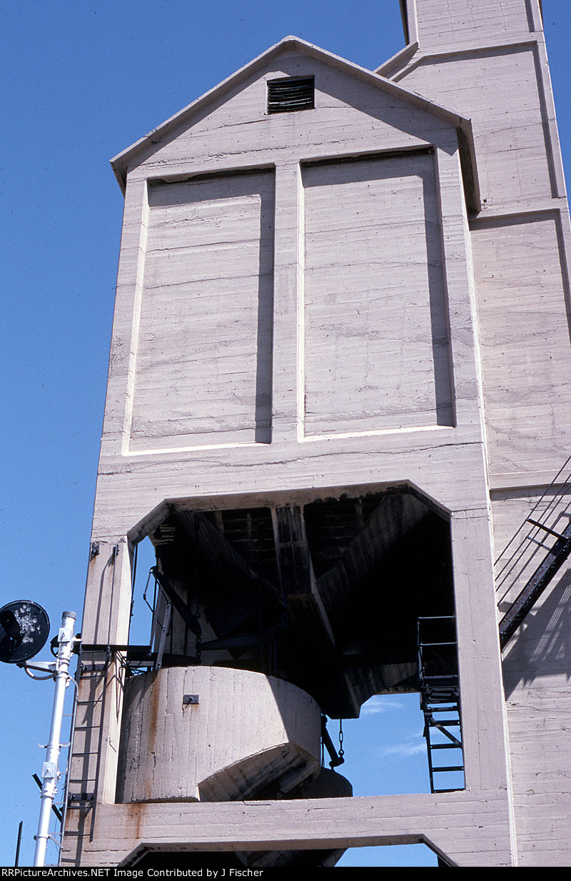 Mescal coaling tower